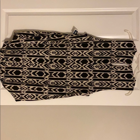 Tribal pattern tunic - Picture 2 of 2